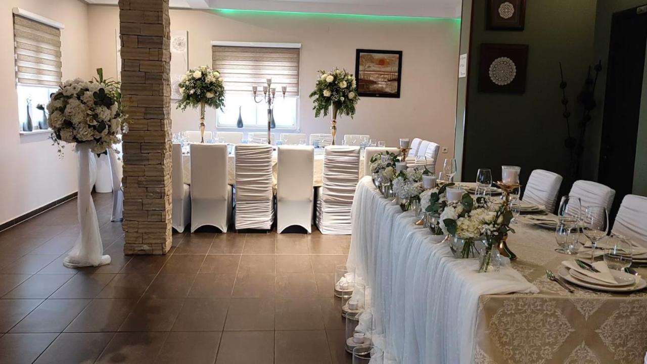 Bed & Breakfast Marta & Tona Kustici Ngoại thất bức ảnh