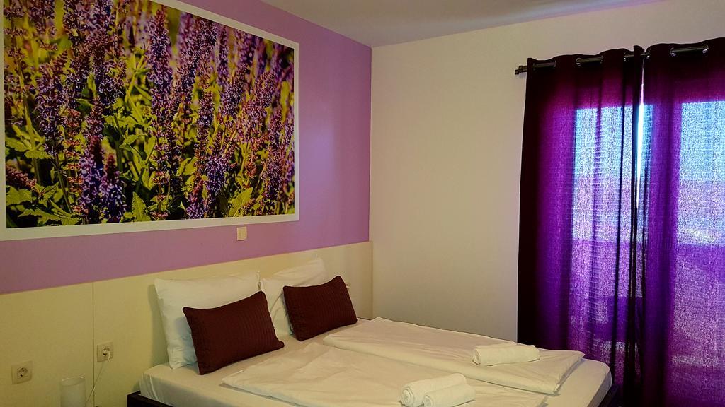 Bed & Breakfast Marta & Tona Kustici Ngoại thất bức ảnh