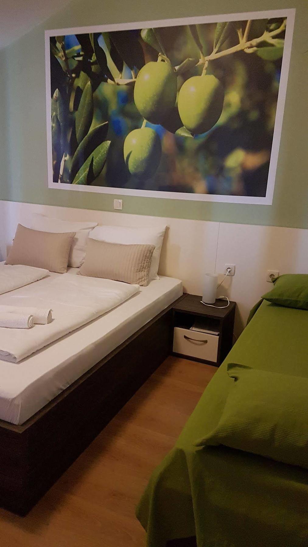 Bed & Breakfast Marta & Tona Kustici Ngoại thất bức ảnh